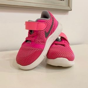 6c Nike Free RN Toddler Shoes